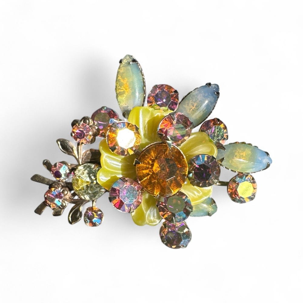 EC Vintage Brooch